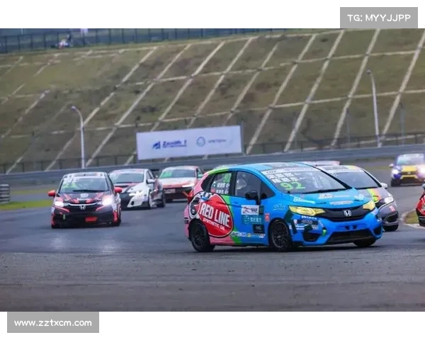 极速集结 _ 星火 Spark Racing 三箭齐发 2025 赛季 CTCC 征程蓄势待发 极速集结 _ 星火 Spark Racing 三箭齐发 2025 赛季 CTCC 征程蓄势待发